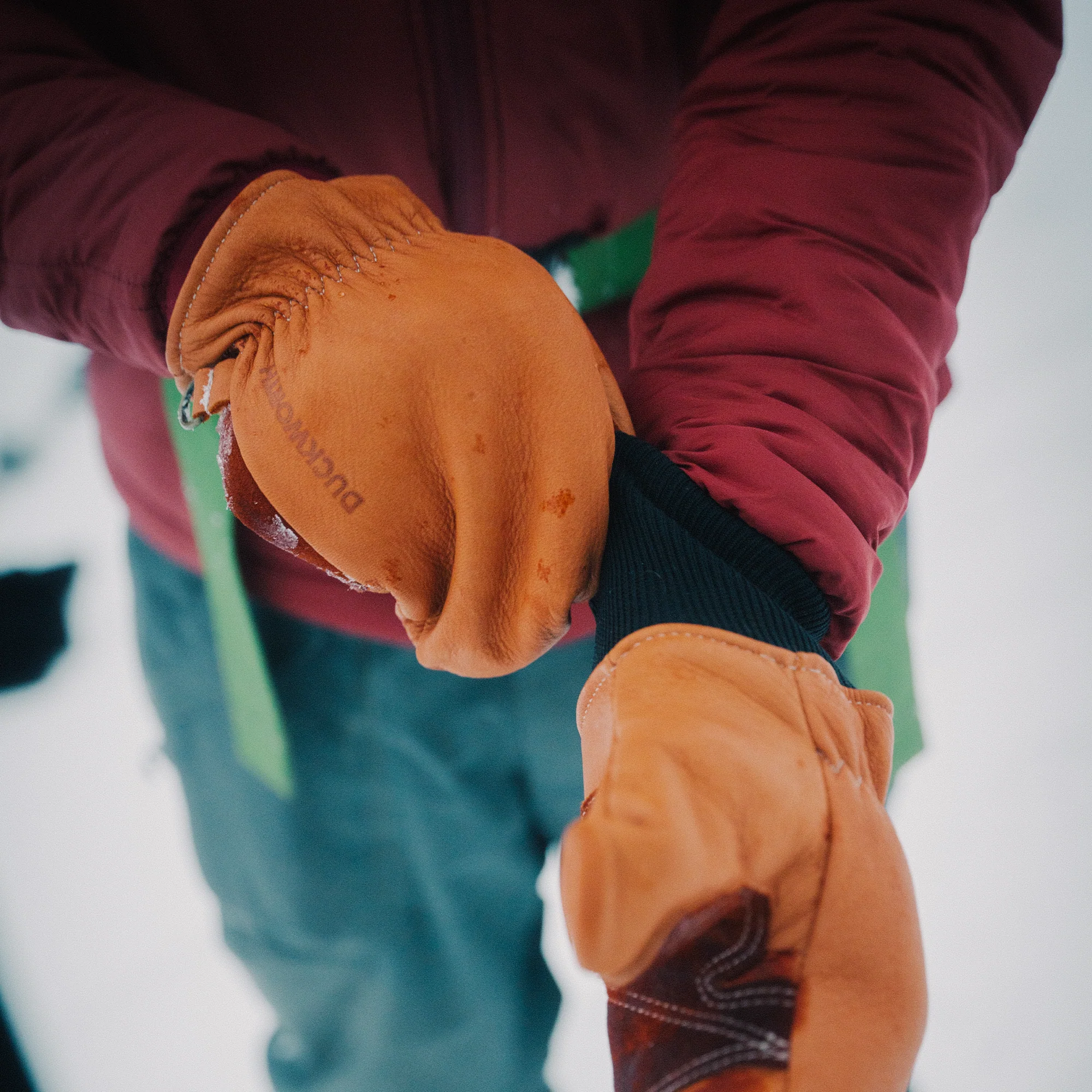 Deerskin Powder Mitten - Image 3