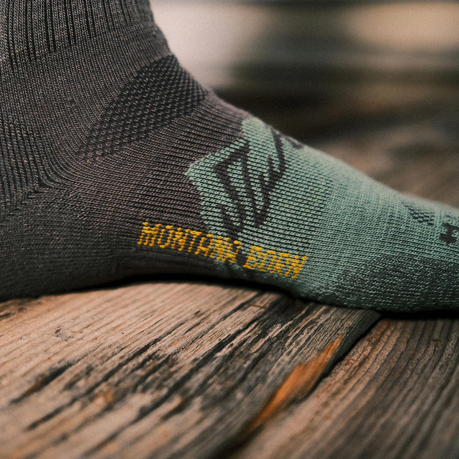 Lightweight Mountain Ridges Crew Sock - Image 4